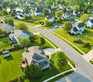 Arial image of master planned communities with manicured laws