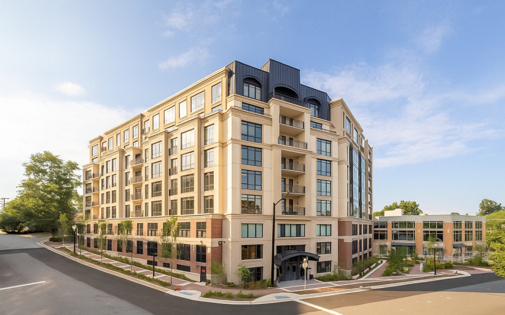 The Lowell McLean Condo